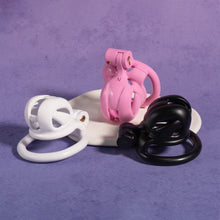 Carica l'immagine nel visualizzatore di Gallery, 3D Mini Viper Chastity Cage With 4 Rings