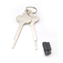 Carica l'immagine nel visualizzatore di Gallery, Chastity Cage Accessories - Plastic Built-In Lock – locking components and key details, gallery view 3