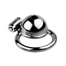Carica l'immagine nel visualizzatore di Gallery, Button Chastity Cage – product design details, gallery view 2 from the CAGINK product page