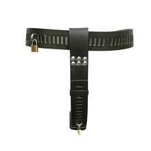 Carica l'immagine nel visualizzatore di Gallery, Chastity Belt With Buttplug – product design details, gallery view 4 from the CAGINK product page