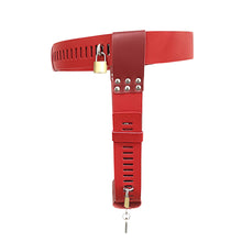 Carica l'immagine nel visualizzatore di Gallery, Chastity Belt With Buttplug – product design details, gallery view 5 from the CAGINK product page