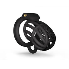 Carica l'immagine nel visualizzatore di Gallery, Chastity Device For Men – product design details, gallery view 9 from the CAGINK product page