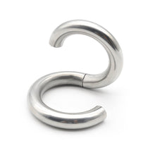 Carica l'immagine nel visualizzatore di Gallery, Chastity Magnetic Iron Ring – ring and adjustment details, gallery view 3