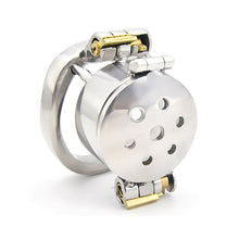 Carica l'immagine nel visualizzatore di Gallery, Double Lock Chastity – locking components and key details, gallery view 5
