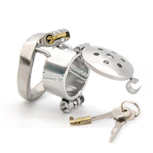 Carica l'immagine nel visualizzatore di Gallery, Double Lock Chastity – locking components and key details, gallery view 7