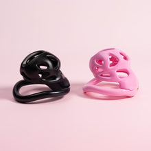 Cargar imagen en el visor de la galería, Hera's Invisible Male Chastity Cage 7