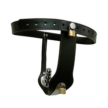 Cargar imagen en el visor de la galería, Leather Female Lockable Chastity Belt – product design details, gallery view 6