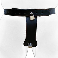 Cargar imagen en el visor de la galería, Leather Female Lockable Chastity Belt – product design details, gallery view 8