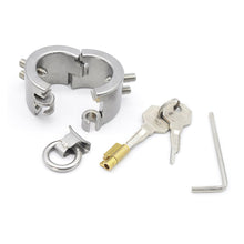 Carica l'immagine nel visualizzatore di Gallery, Male Chastity Ring – ring and adjustment details, gallery view 4 from the CAGINK product page