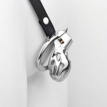 Carica l'immagine nel visualizzatore di Gallery, Mamba Chastity Cage – product design details, gallery view 8 from the CAGINK product page