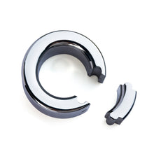 Carica l'immagine nel visualizzatore di Gallery, Scrotum Ring – ring and adjustment details, gallery view 4 from the CAGINK product page
