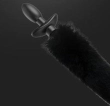 Carica l'immagine nel visualizzatore di Gallery, Shake Tail Shock Butt Plug