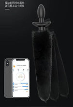 Carica l'immagine nel visualizzatore di Gallery, Shake Tail Shock Butt Plug