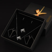 Load image into Gallery viewer, Nipple Clip SM β product design details, gallery view 3 from the CAGINK product page