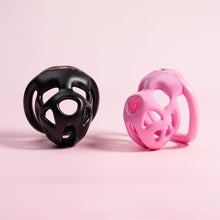 Cargar imagen en el visor de la galería, Hera's Invisible Male Chastity Cage
