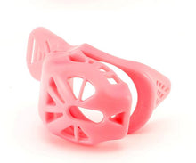 Carica l'immagine nel visualizzatore di Gallery, Smaller Swallow Tail Male Chastity Cage 3
