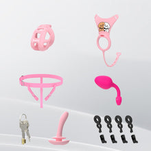 Carica l'immagine nel visualizzatore di Gallery, Cobra Chastity Cage with Underwear &amp; Plug
